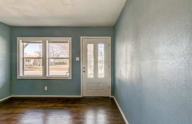 1836 Carver Avenue Gallery 3