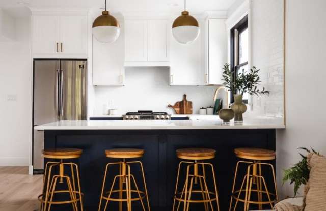 331 Chelsea St. photos photos