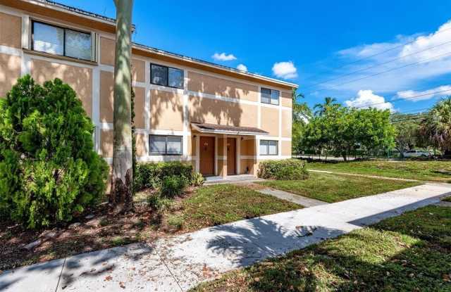 9481 Palm Cir photos photos