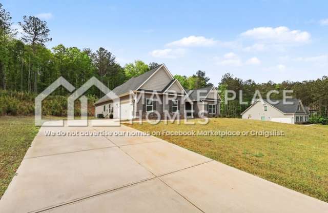 90 Hawthorn Ln Gallery 4
