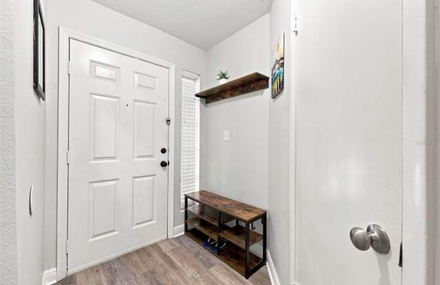 8630 MALLARD RESERVE Drive Gallery 4