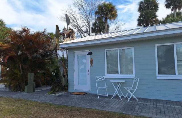 NSB FURNISHED EFFICIENCY UNIT-ALL UTILITIES INCLUDED INCLUDING WI-FI! photos photos