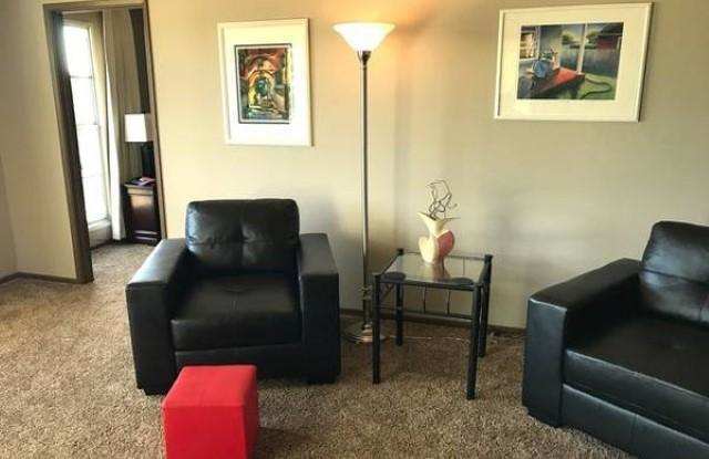 13059 W WESTGATE Drive Gallery 3