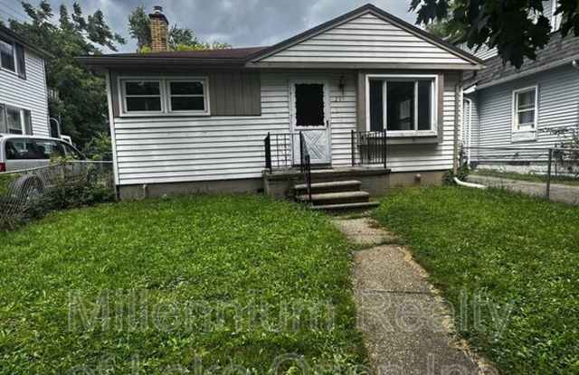 21 E Fairmount Ave photos photos