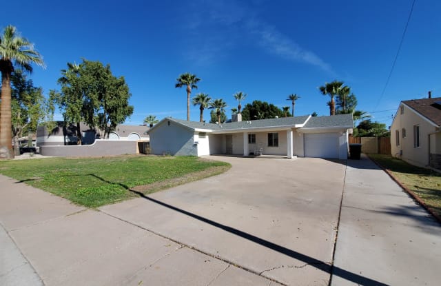 6837 N 8th Avenue - 6837 North 8th Avenue, Phoenix, AZ 85013