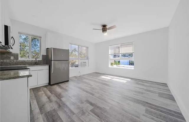 1036 SW 5th St photos photos