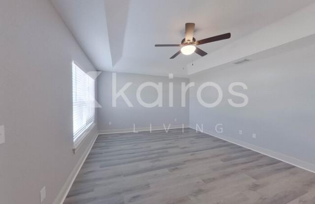 1749 Southwest 168th Loop Gallery 2