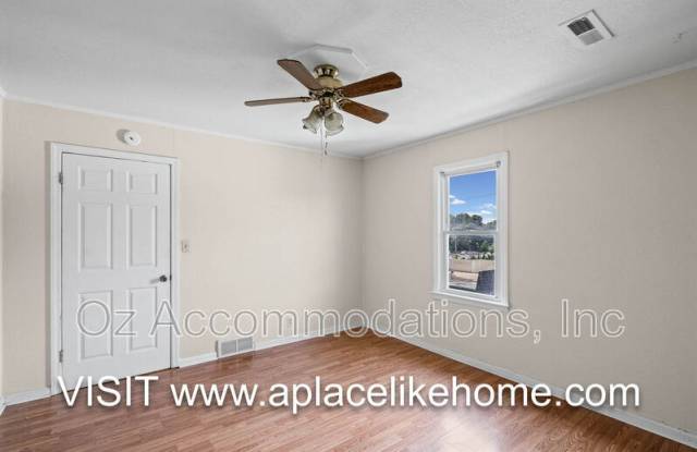 563 S Ash Ave photos photos