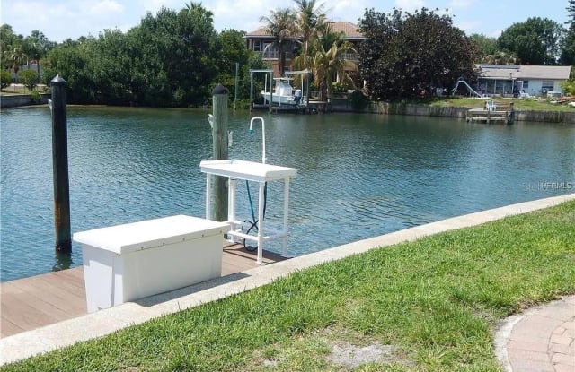 4715 COQUINA KEY DRIVE SE - 4715 Coquina Key Drive Southeast, St. Petersburg, FL 33705