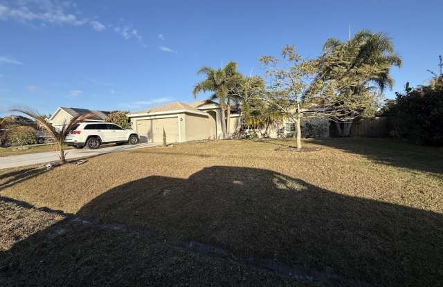 3647 Southwest Ballweg Street photos photos