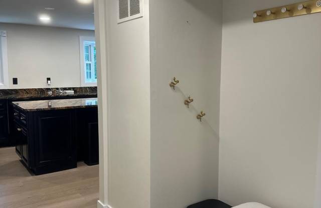 2289 DOSINIA Court Gallery 3