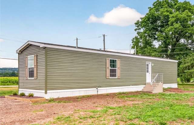 2131 Brooks Lane Gallery 4