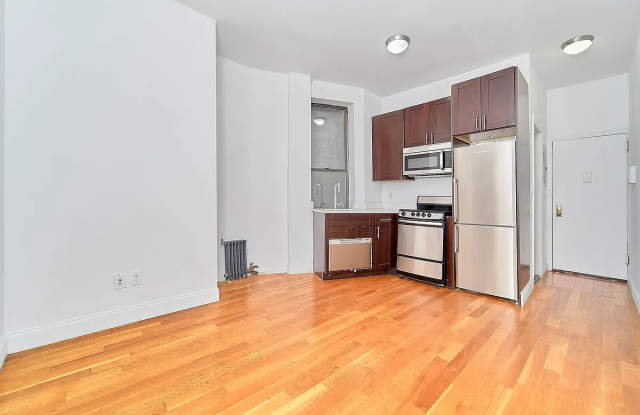 400 Central Park W Apt 11E - 400 Central Park West, New York City, NY 10025