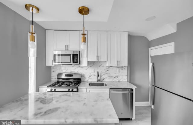 1062 CAMERON Road photos photos