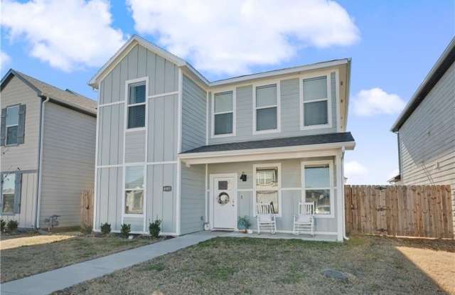 4885  W Triangle  ST photos photos