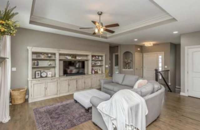 1348 Rolling Glen Dr Gallery 3