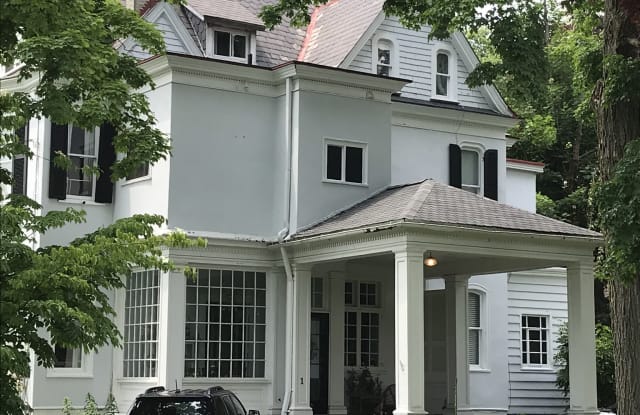 347 Elwick Street - 347 Elwick Street, Sewickley, PA 15143 347 Elwick Street - 347 Elwick Street, Sewickley, PA 15143