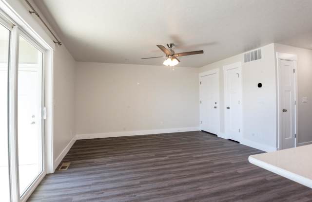 861 NW 21st Street - 861 Gallery 2