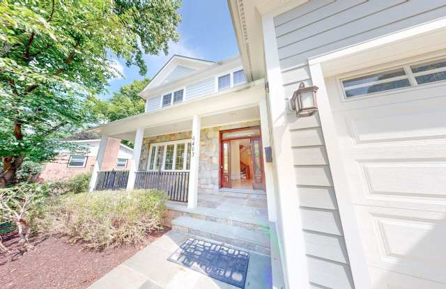 Beautiful in Bethesda! 6Bed/5.5Bath - Custom Built SF Gallery 1