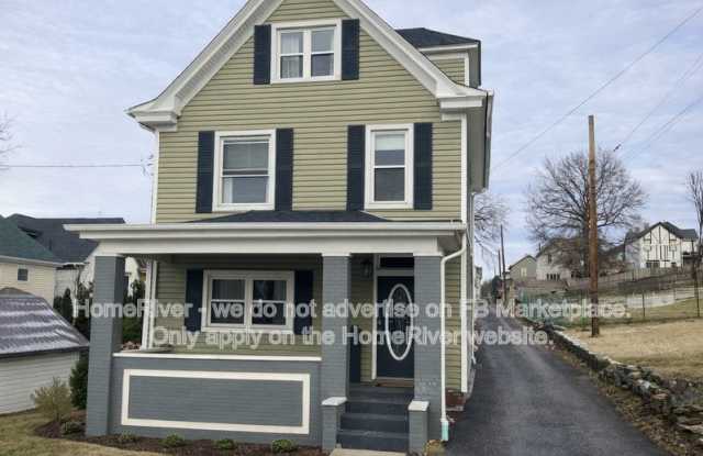 499 12th St photos photos