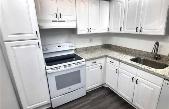 4314 NW 9th Ave - 4314 Northwest 9th Avenue, Deerfield Beach, FL 33064