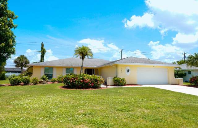 1351 Oaklawn Court photos photos