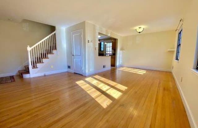 18 Duff St. - 18 Duff St, Watertown Town, MA 02472