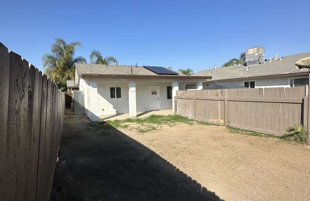 319 W Los Angeles photos photos