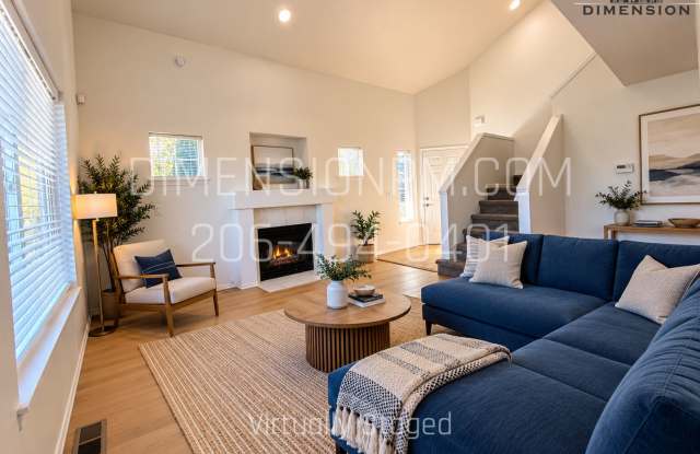 3 Bedroom House Move In Ready! Gallery 1