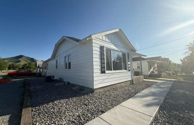 Charming Remodeled Bungalow Near Downtown Tooele! photos photos