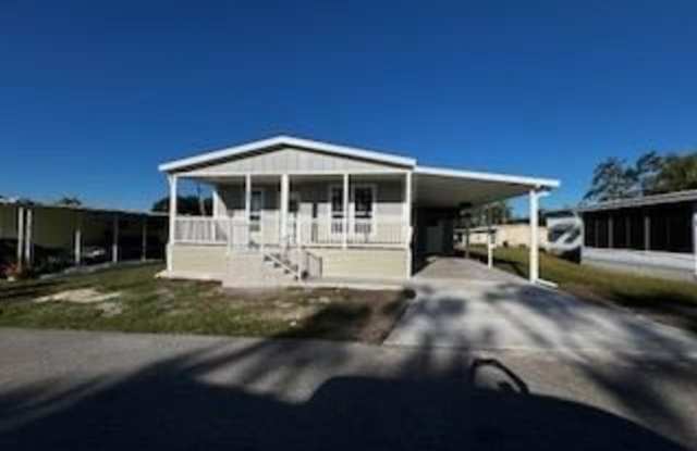 508 Outer Drive - 508 Outer Drive, Manatee County, FL 34222