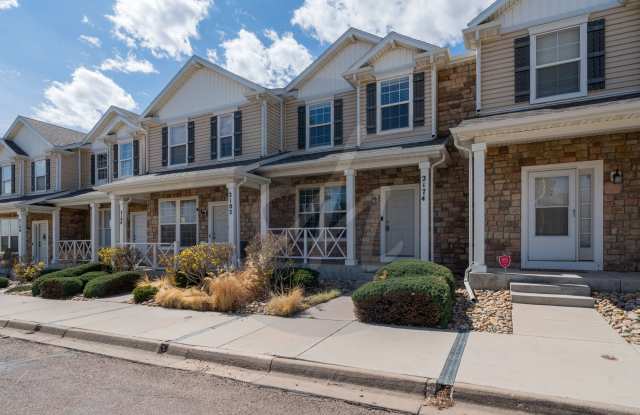 Townhome in The Bluffs at Spring Creek photos photos