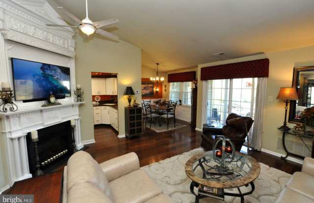 8406 CYPRESS COURT Gallery 2