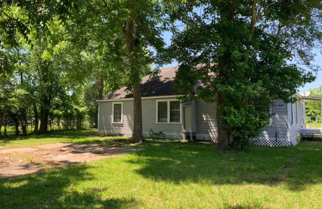 1875 Trinidad St - 4 Bedroom House Gallery 3