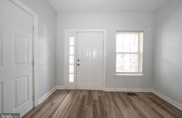 757 WHITETAIL Circle Gallery 2