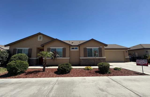 NW Visalia Home Available Now! photos photos