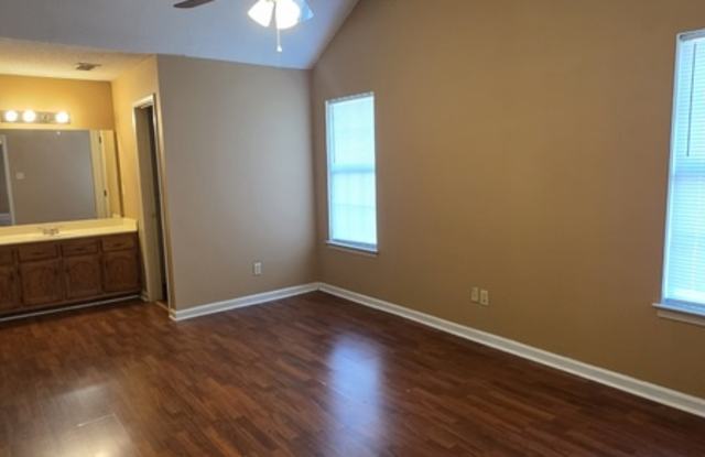 6487 Glastonburg Lane Gallery 4