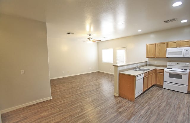 6832 N 81st Dr Gallery 3