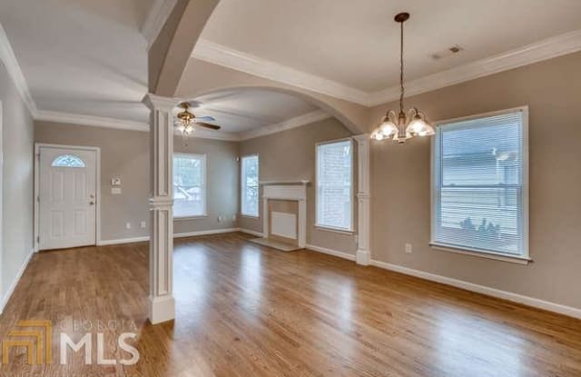670 Lexington Ave - 670 Lexington Avenue Southwest, Atlanta, GA 30310