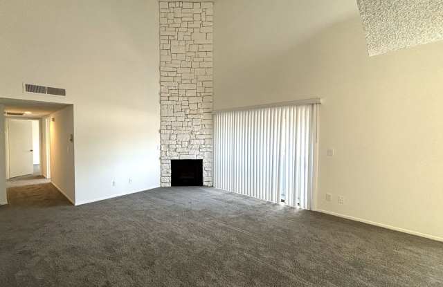 10926 Huston Street photos photos