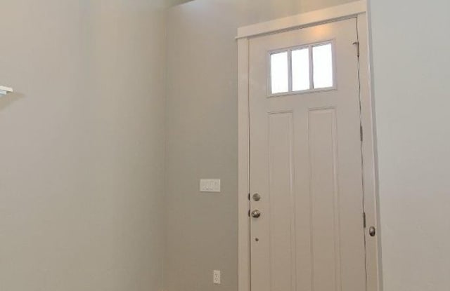 Immaculate Home in Harris Ranch Gallery 3
