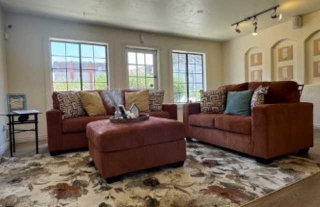 Toscana Cove Gallery 3