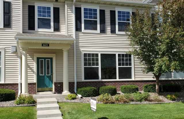 6621 Lamplight Drive Gallery 2