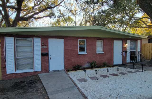 2 BEDROOM 1 BATH DUPLEX CLOSE TO USF AND BUSCH GARDENS photos photos