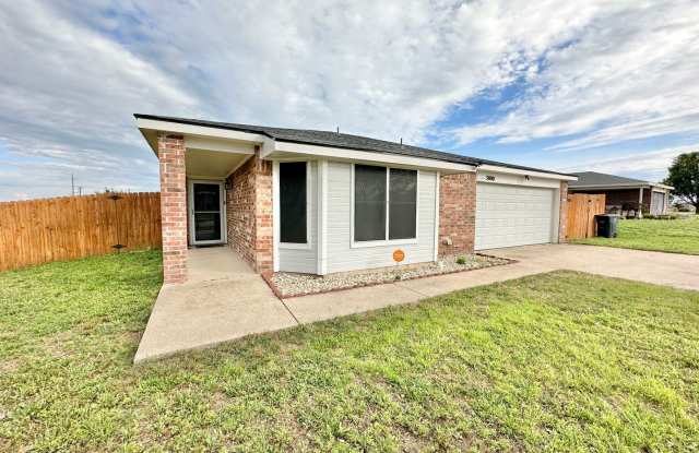 Viewable August 15th!  Pets Accepted! photos photos