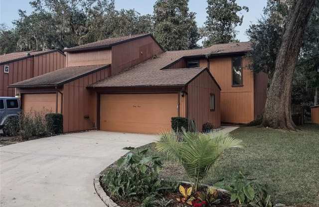 Beautiful 2-Bedroom, 2-Bath Townhome In Ormond Beach AVAILABLE IMMEDIATELY!!! - 41 Park Place, Ormond Beach, FL 32174