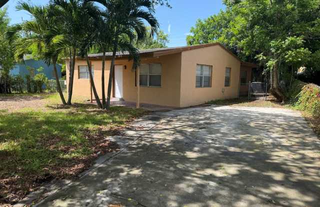 Available 3/2 home with updated bathrooms. photos photos