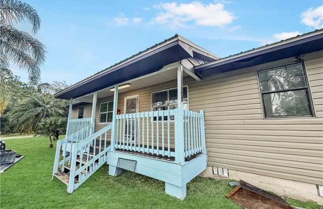 2806 E 13TH ST - 2806 East 13th Street, Lehigh Acres, FL 33972