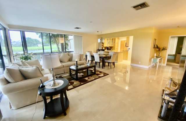 19311 SABAL LAKE Drive Gallery 2