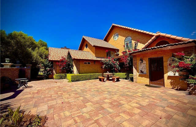 6500 Bullring Lane photos photos
